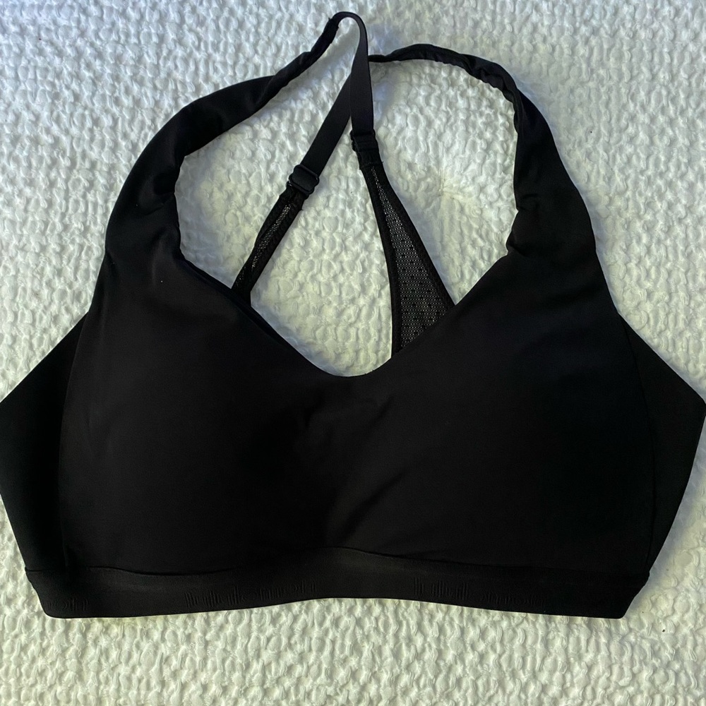 Lululemon sports bra size 34C